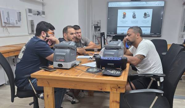 קורס מנעולן רכב מעשי